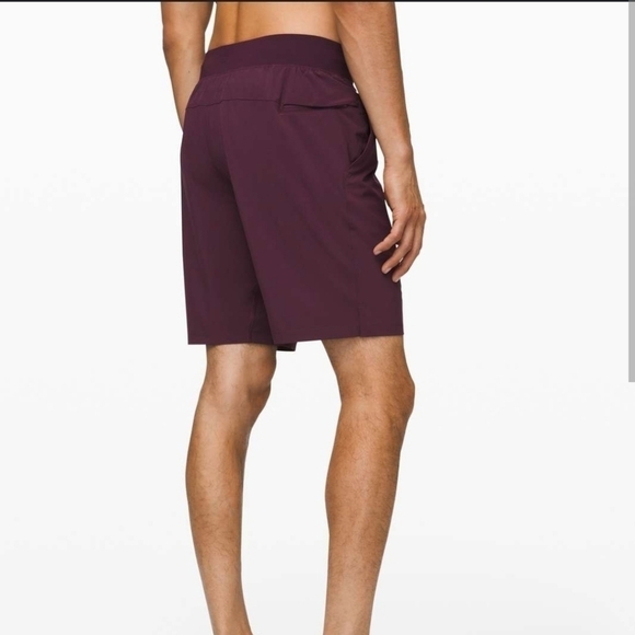 Lululemon T.H.E. short 9inch linerless short plum large - Picture 2 of 10